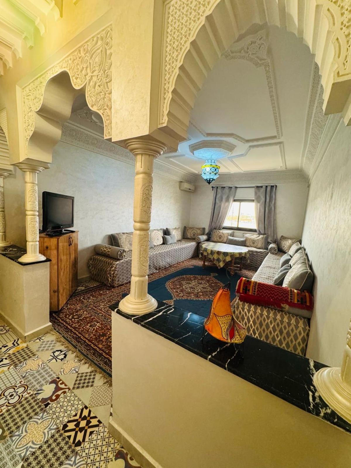 Julie Airport Marrakech Apartments マラケシュ エクステリア 写真